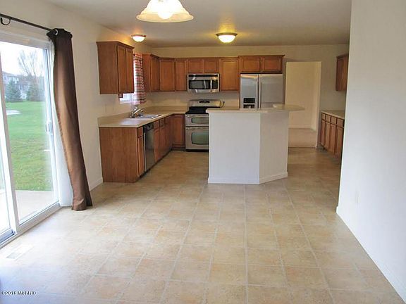4th image of 6740 Annandale Dr