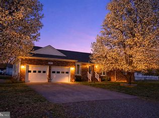 241 Potomac Ln, Colonial Beach, VA