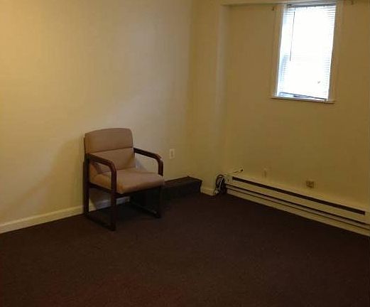 3rd image of 1914 Dickinson St #3