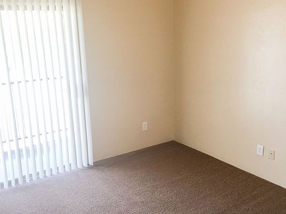 5th image of 3234 E Bellevue St Unit 3203