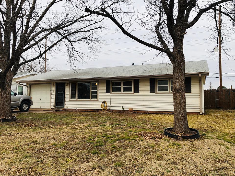 1st image of 4534 Clover Ln