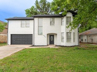 523 W Crossland Blvd, Grand Prairie, TX 75052