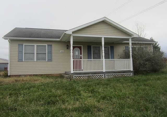 1st image of 1462 Hahns Ln