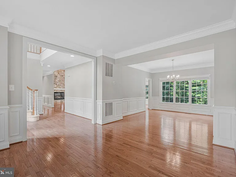 5834 Seven Pines Ct — Photo 8