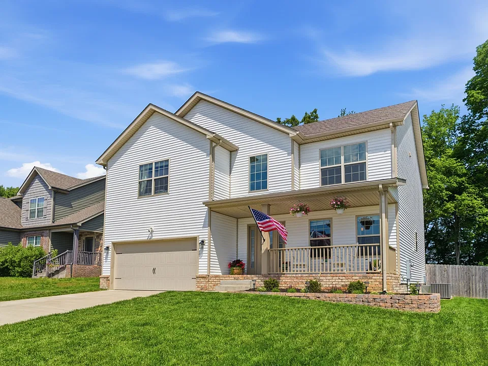 767 Banister Dr