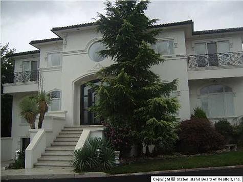 1st image of 55 Nicolosi Dr
