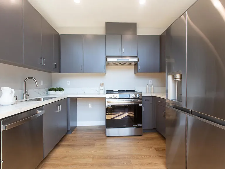 3682 Harriman Ave #2 — Photo 7