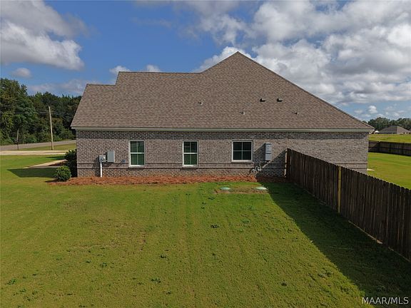 3rd image of 903 Dozier Rd
