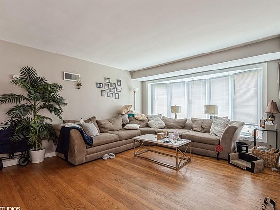 2nd image of 8213 Kedvale Ave