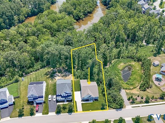 2nd image of 3831 Knighton Cir