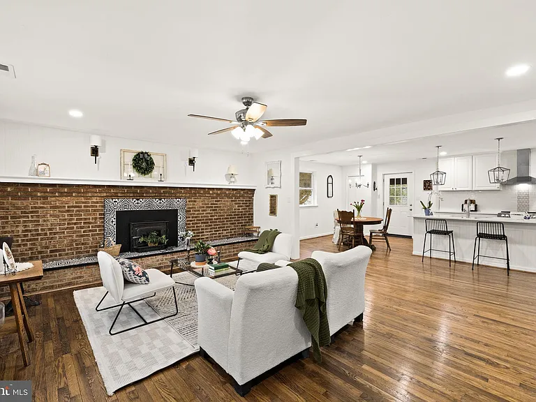 10789 Brent Town Rd — Photo 18