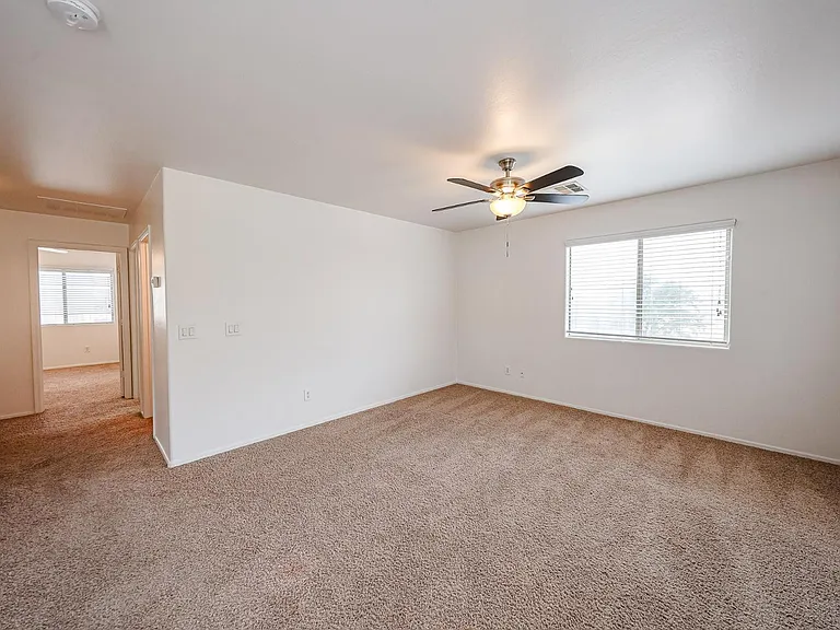 12039 W Leather Ln — Photo 18