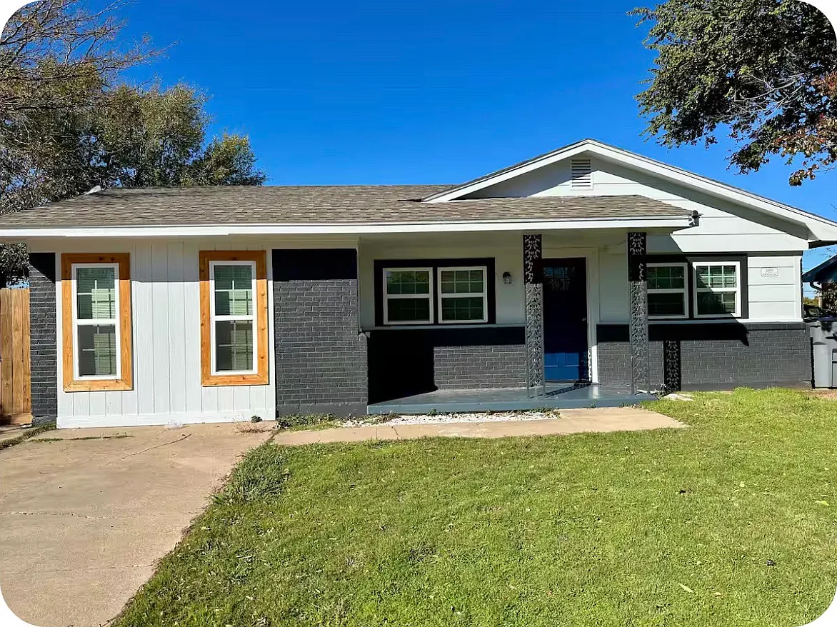4 bed, 1200 sqft, $1,450 — Photo 1