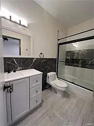 13920 Moorpark St #204 — Photo 8