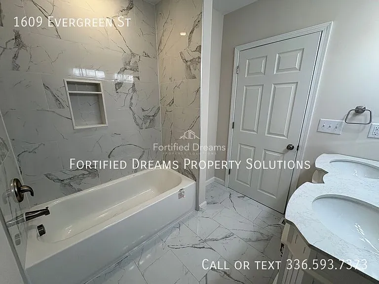 1609 Evergreen St — Photo 9