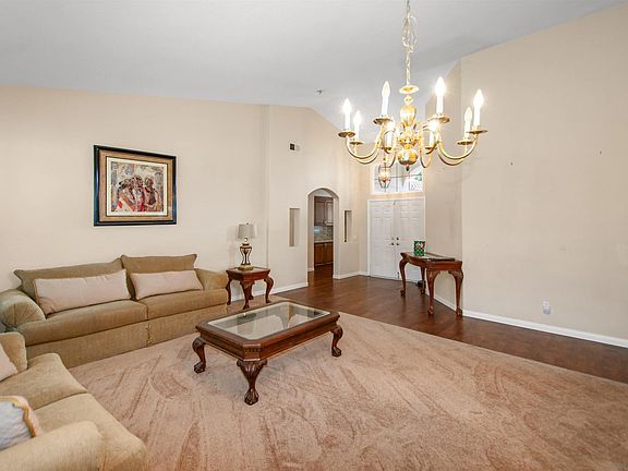 4th image of 39660 Bordeaux Pl