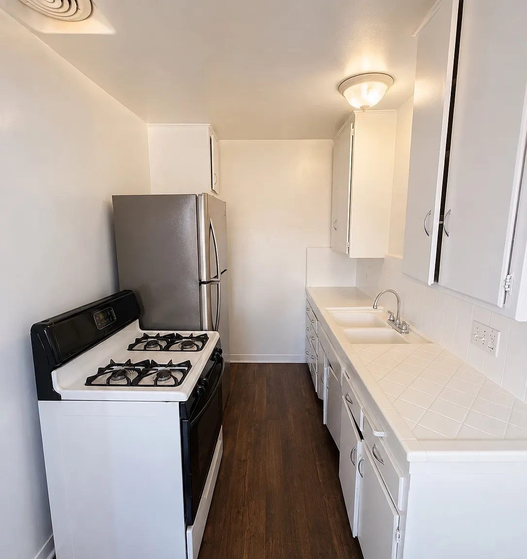 1 bed, $1,595 — Photo 2