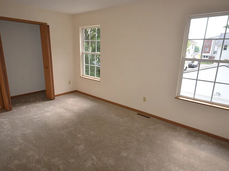 518 Sieber Ave — Photo 8