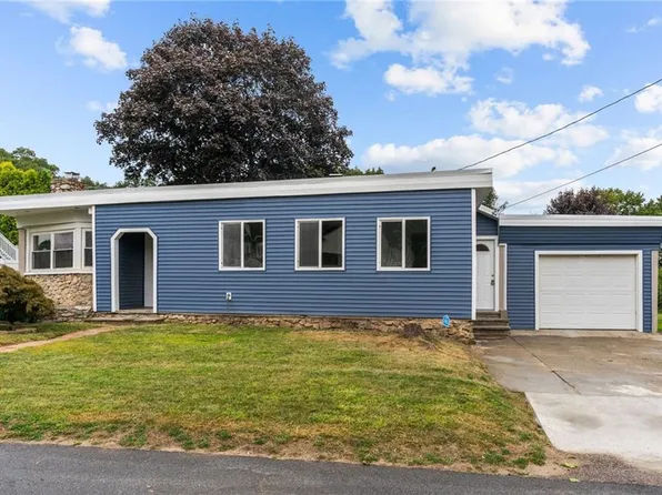 5 Gano Ave, Johnston, RI 02919