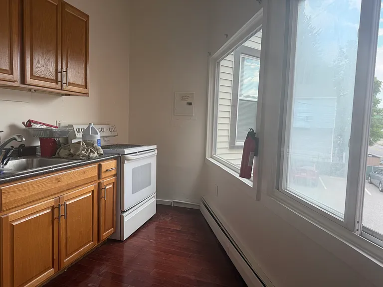 1109 Charles St #8 — Photo 1