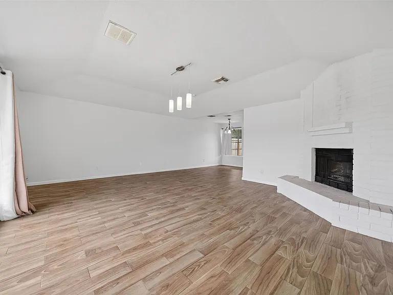 17002 Dew Drop Ln — Photo 2
