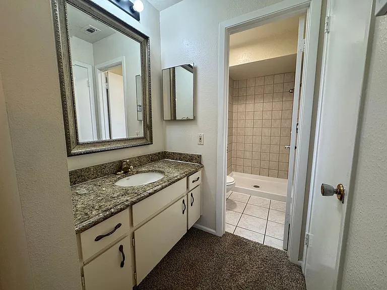 1302 Berkeley Dr — Photo 45