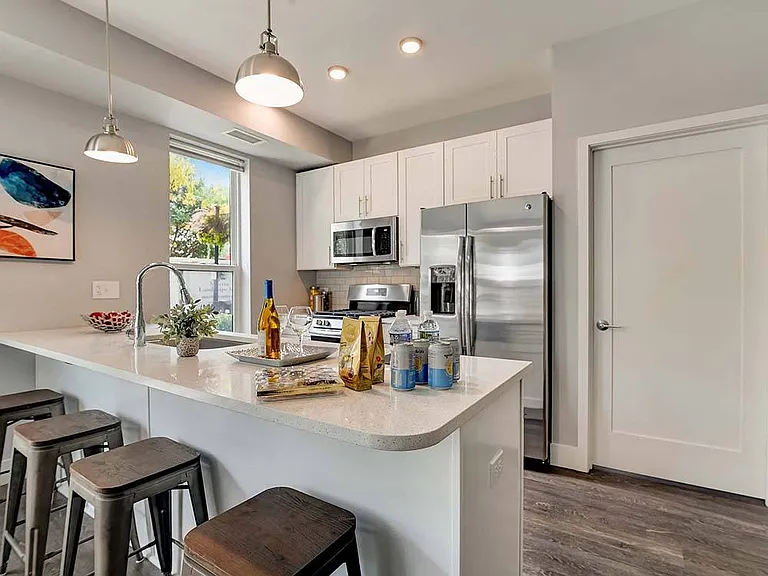 HIGHPOINT Barrington — Photo 147