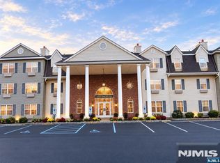6307 Richmond Rd BUILDING 6, West Milford, NJ 07480