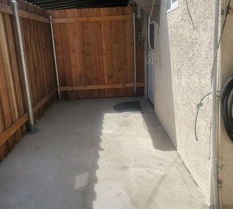 4th image of 5408 N Viceroy Ave