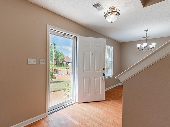3rd image of 7068 Naples Dr