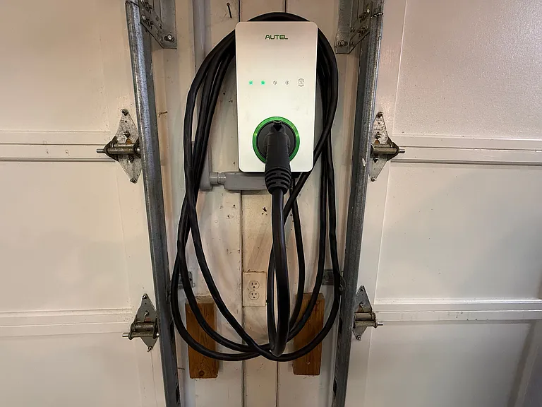 240V 50A (11kW) EV charger