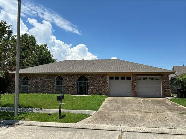 4770 Major Dr, New Orleans, LA 70128