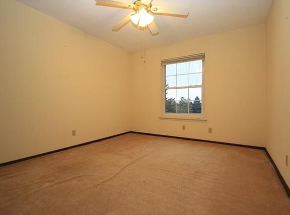 3rd image of 2101 Chateau Ct