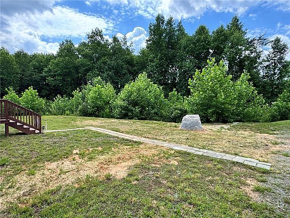 3rd image of 429 Wayne Marshall Rd