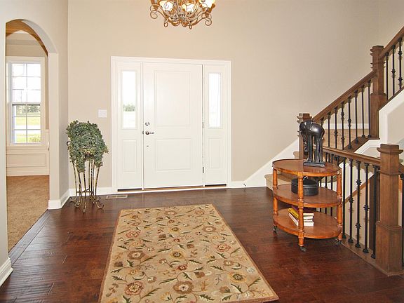 3rd image of 16502 Stonewolf Blvd
