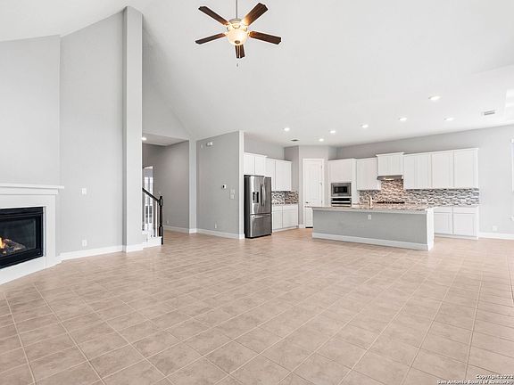 4th image of 7001 Hallie Oaks