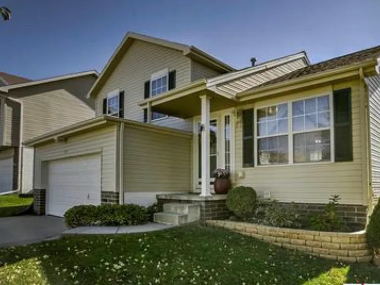 17845 Josephine St — Photo 1