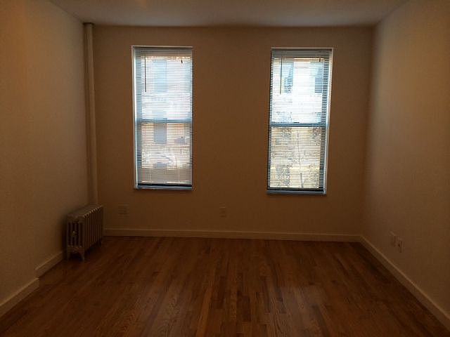 2nd image of 120 Bedford Ave APT 3R