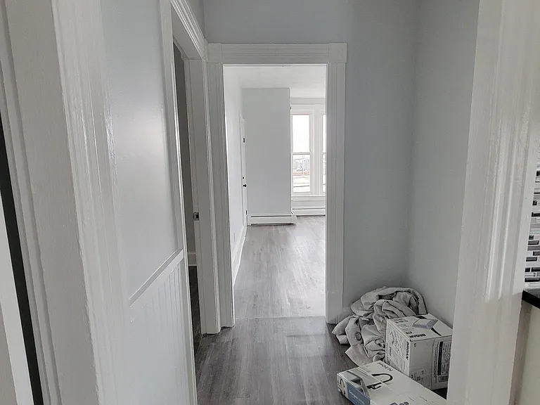 13 Regent Ave #2 — Photo 19