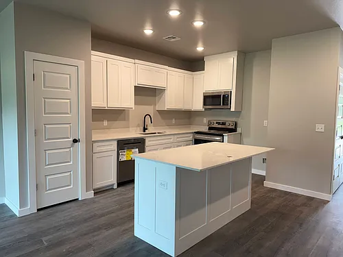 1804 Azlin Pl Photo 1