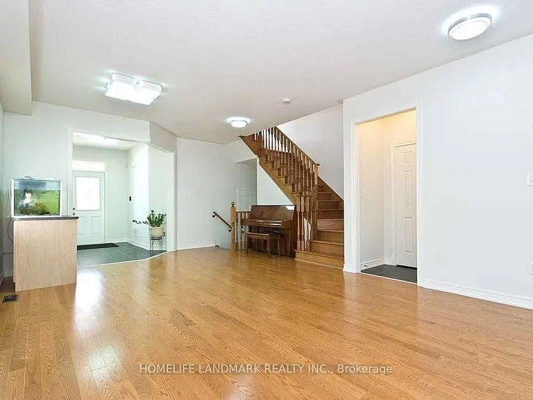 386 Wilfred Murison Ave — Photo 6