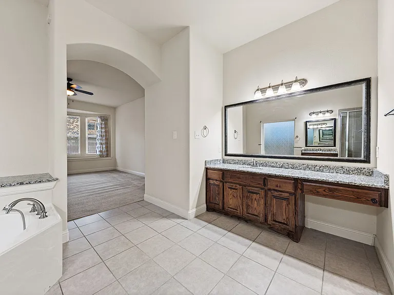 15520 Mayflower Trl — Photo 19