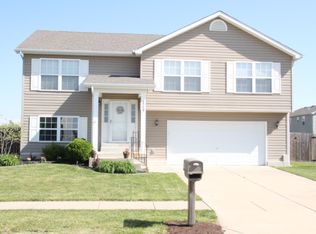 219 Red Leaf Way, Wright City, MO 63390