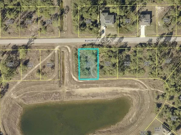 1026 Butler St E, Lehigh Acres, FL 33974