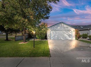 8678 W Casa Grande Ct, Boise, ID 83714