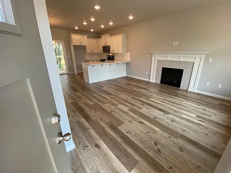 7200 SE Cheryl Ct — Photo 1