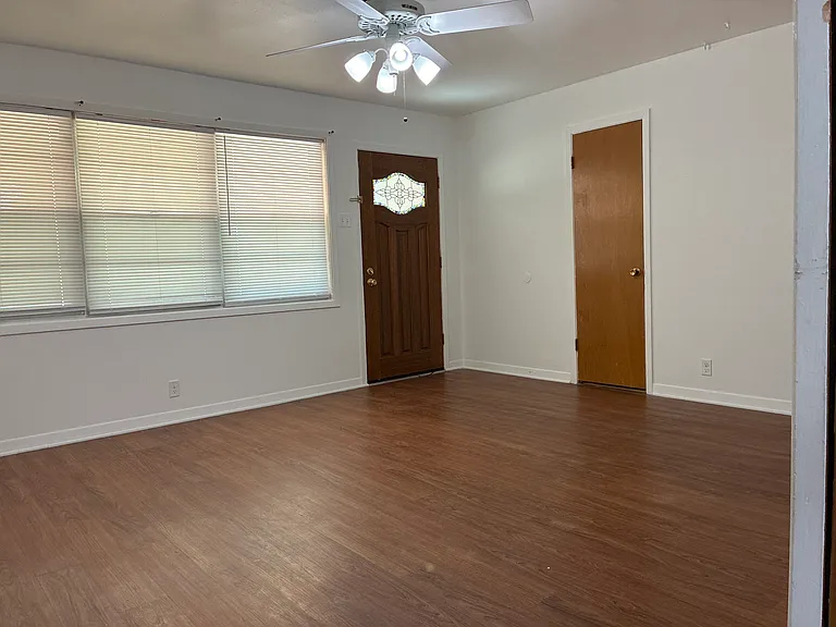 2014 S 43rd St #1 — Photo 6