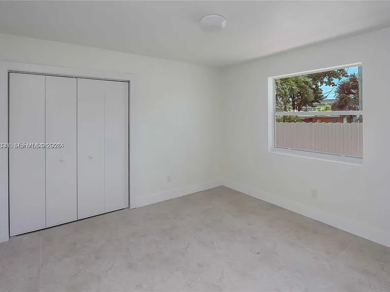2943 SW 36th Ave #A — Photo 6