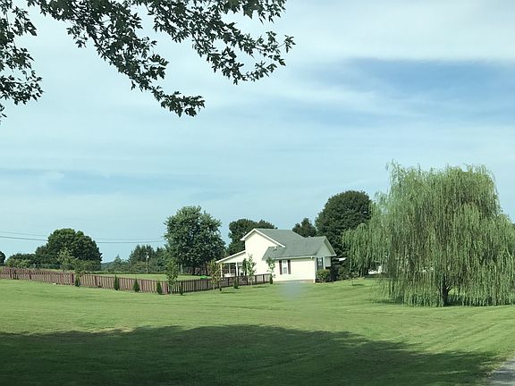 3rd image of 90 Maitland Pl