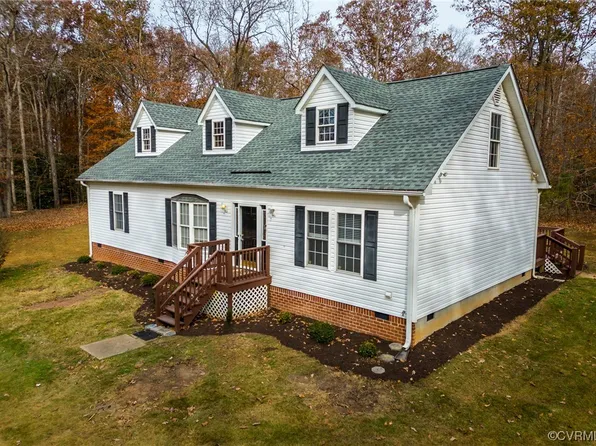 2496 Three Bridge Rd, Powhatan, VA 23139
